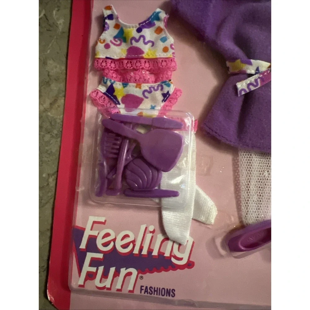 1997 Stacie Feeling Fun Fashions doll set by Mattel